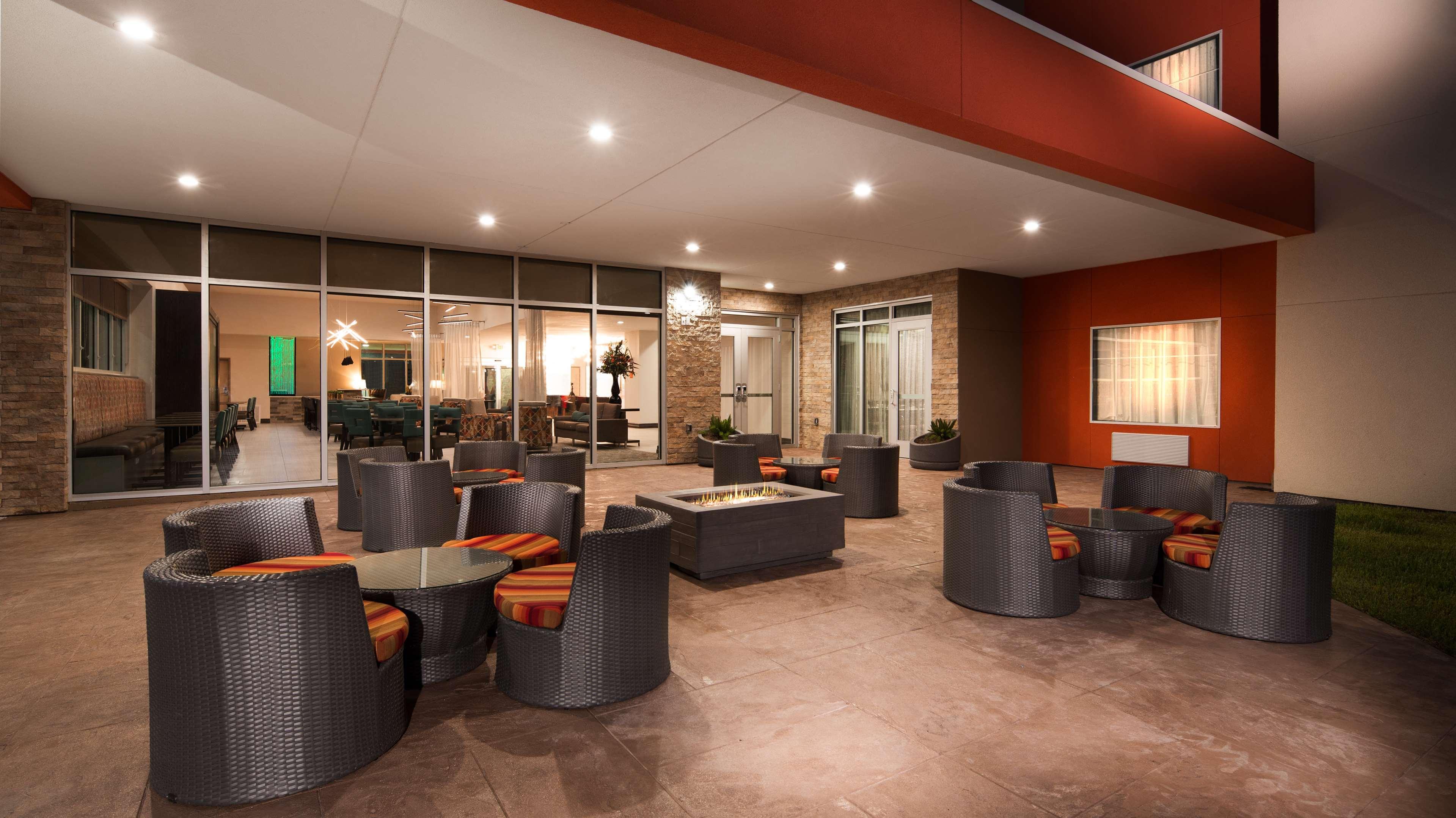 Best Western Plus Pleasanton Hotel Exterior foto
